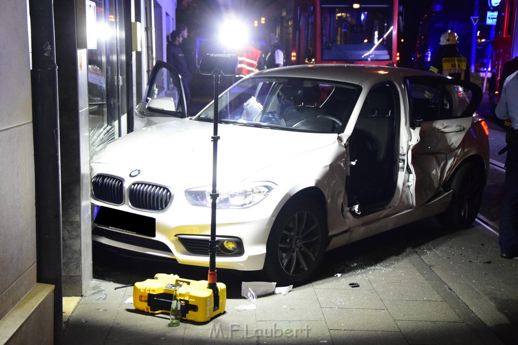 VU Pkw Strab PKlemm Koeln Altstadt Jahnstr P098.JPG - Miklos Laubert